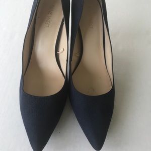 nine west flagship black